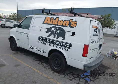 2000 Chevrolet Astro z USA, uszkodzony, nr VIN 1GCDM19WXYB217350